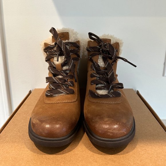 NWT UGG BOOTS - LACE UP - CHESTNUT - Picture 5 of 12